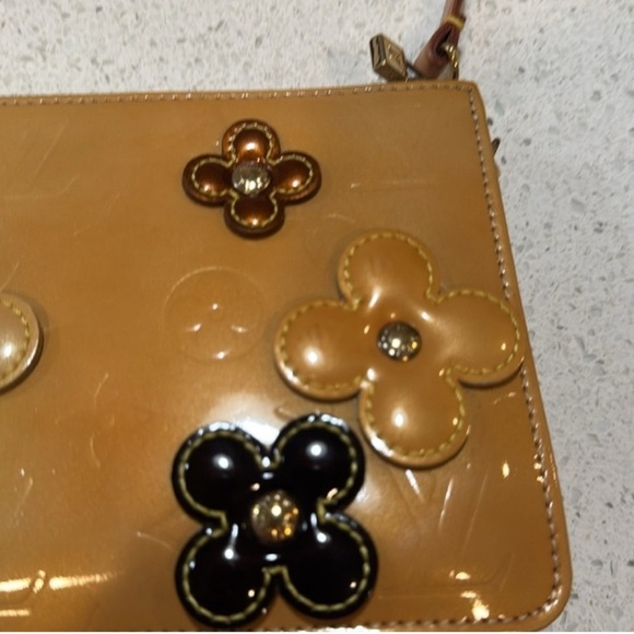 Louis Vuitton Pochette LV Pochette– Limited Edition – Authentic w/ COA - Picture 9 of 11